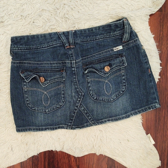 Roxy Denim Mini Skirt Medium Wash - Picture 2 of 2
